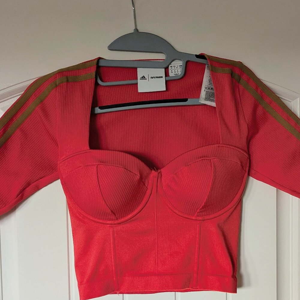 ✨Ivy Park x Adidas Coral Ribbed Corset Crop Top